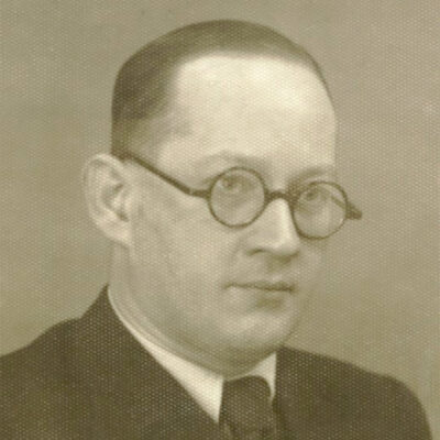 Miklós László