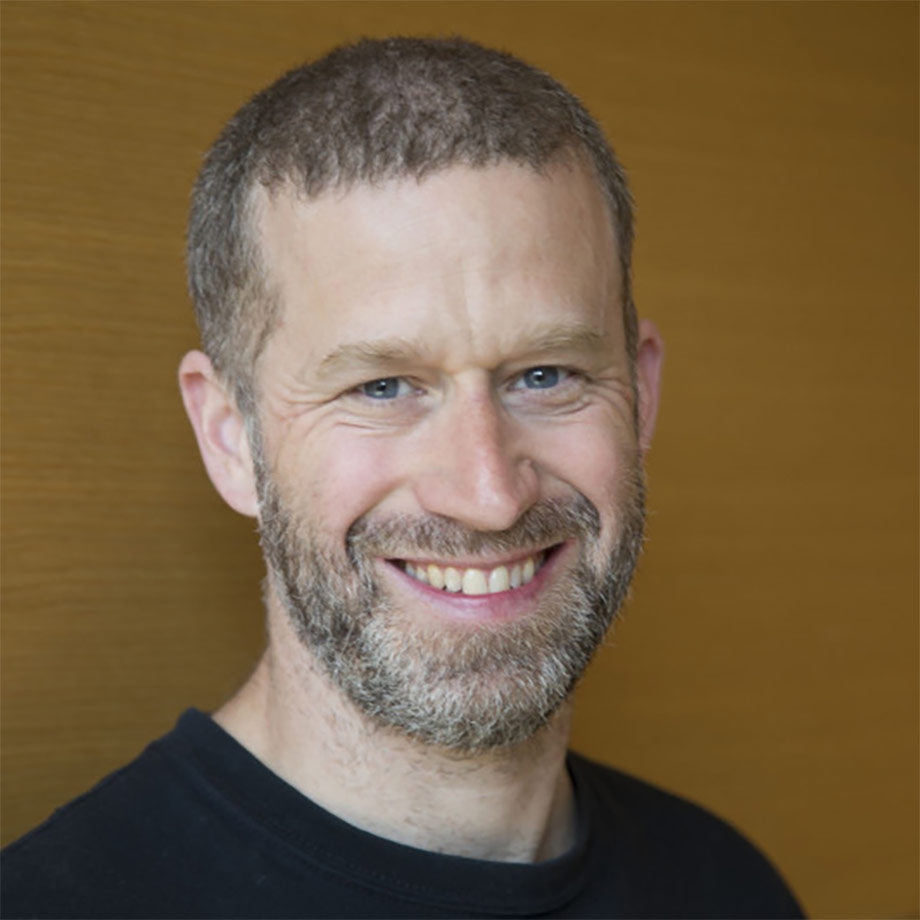 Max Senitt